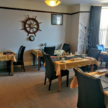 Holyhead Lodge Екстериор снимка